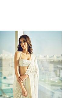 Ananya Pandey in Narayan Jewellers Earrings for IIFA 2022